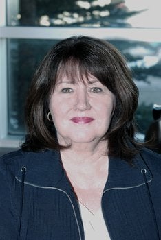 Portrait of Linda Lee, Associate.